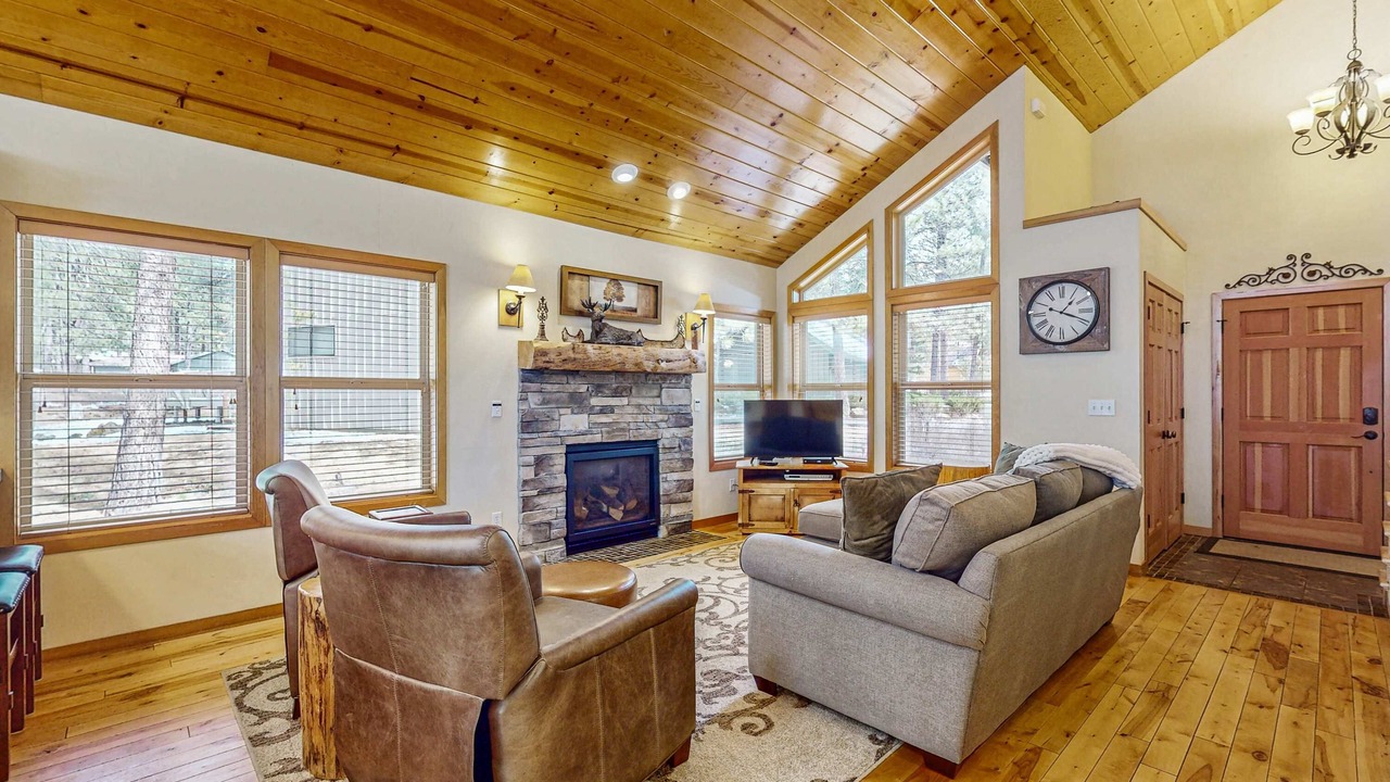 Photo of Livingroom in Overlook Park