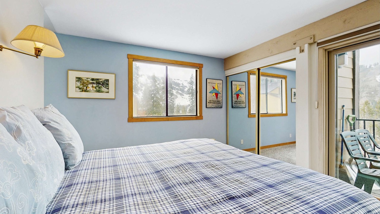 Photo of Bedroom in Alpine Meadows