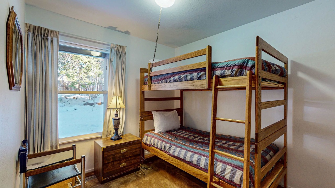 Photo of Bedroom in Dollar Point