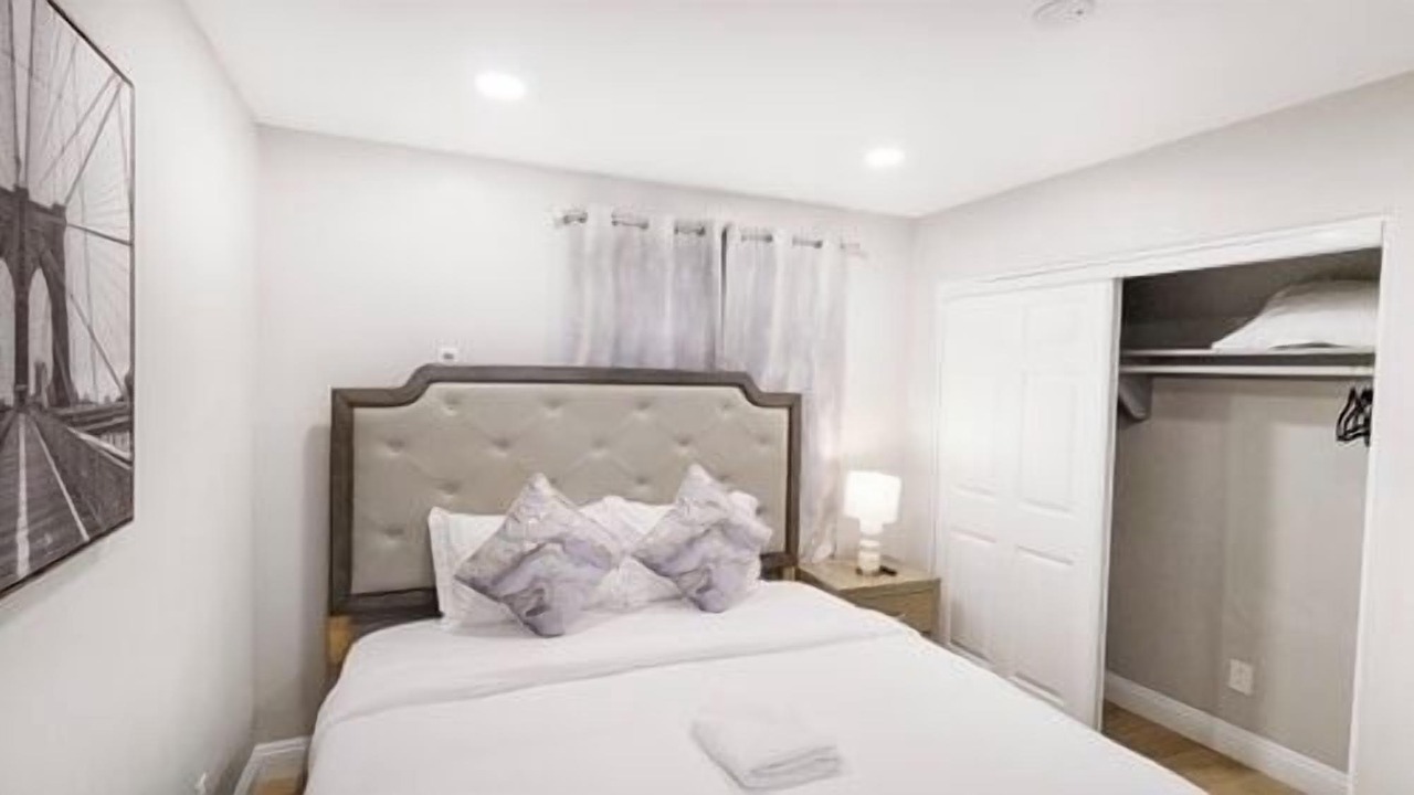 Photo of Bedroom in Lemon Grove