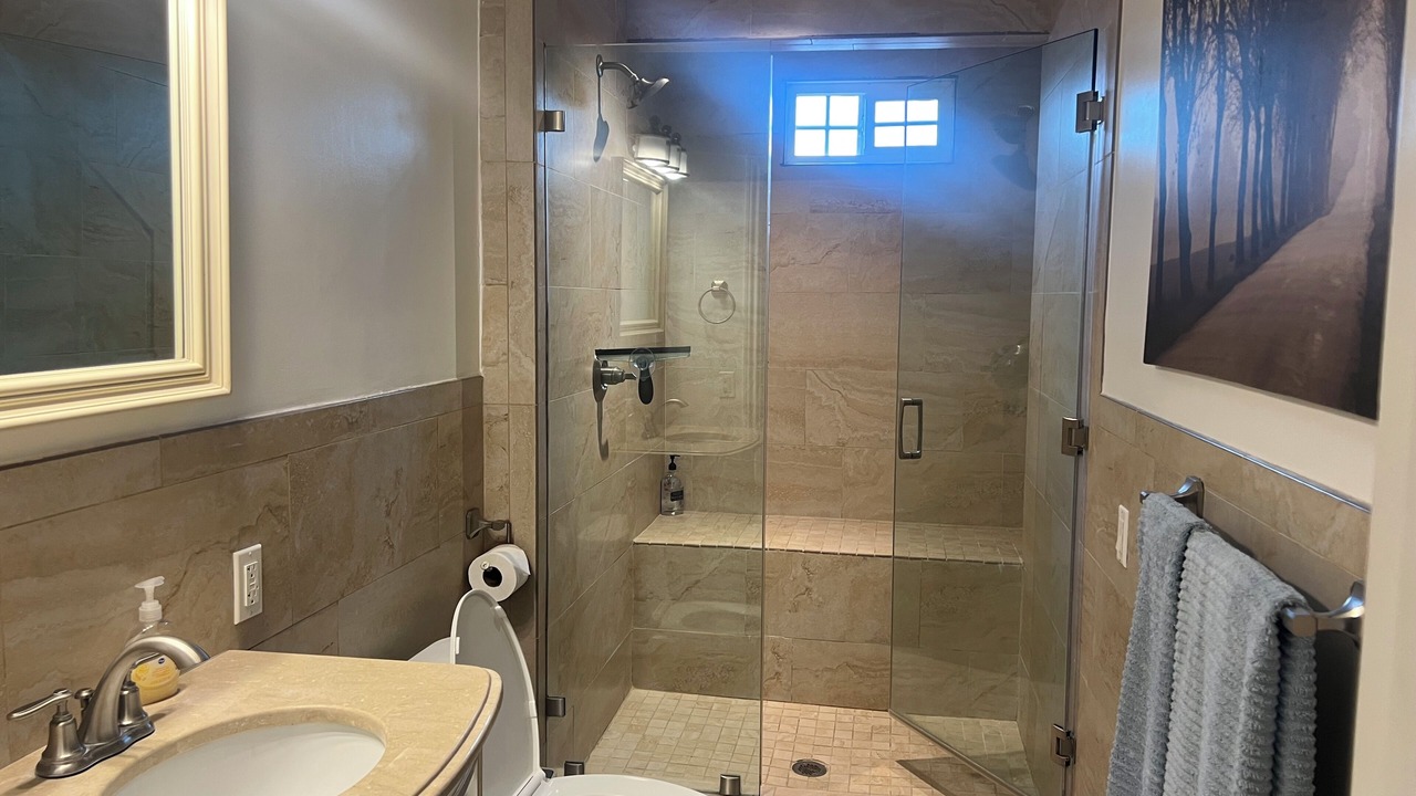 Photo of Bathroom in Palms