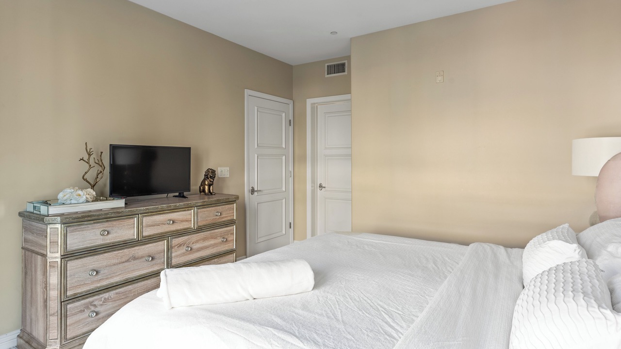 Photo of Bedroom in Downtown