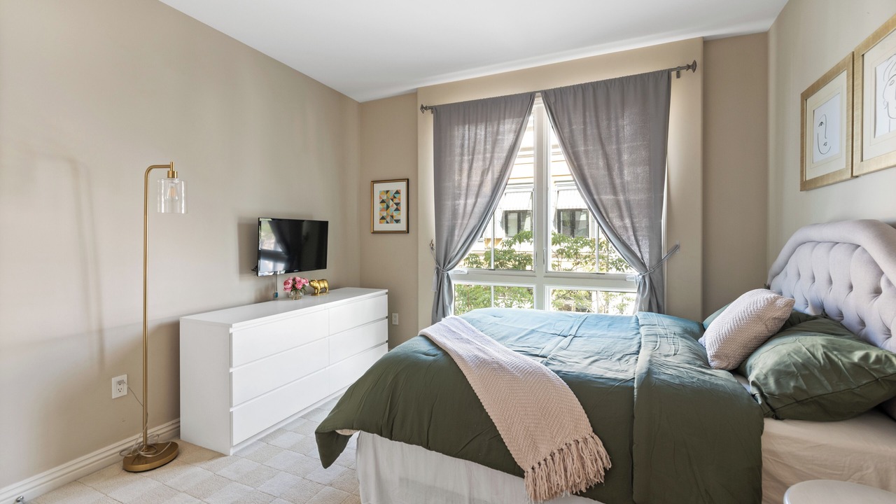 Photo of Bedroom in Downtown