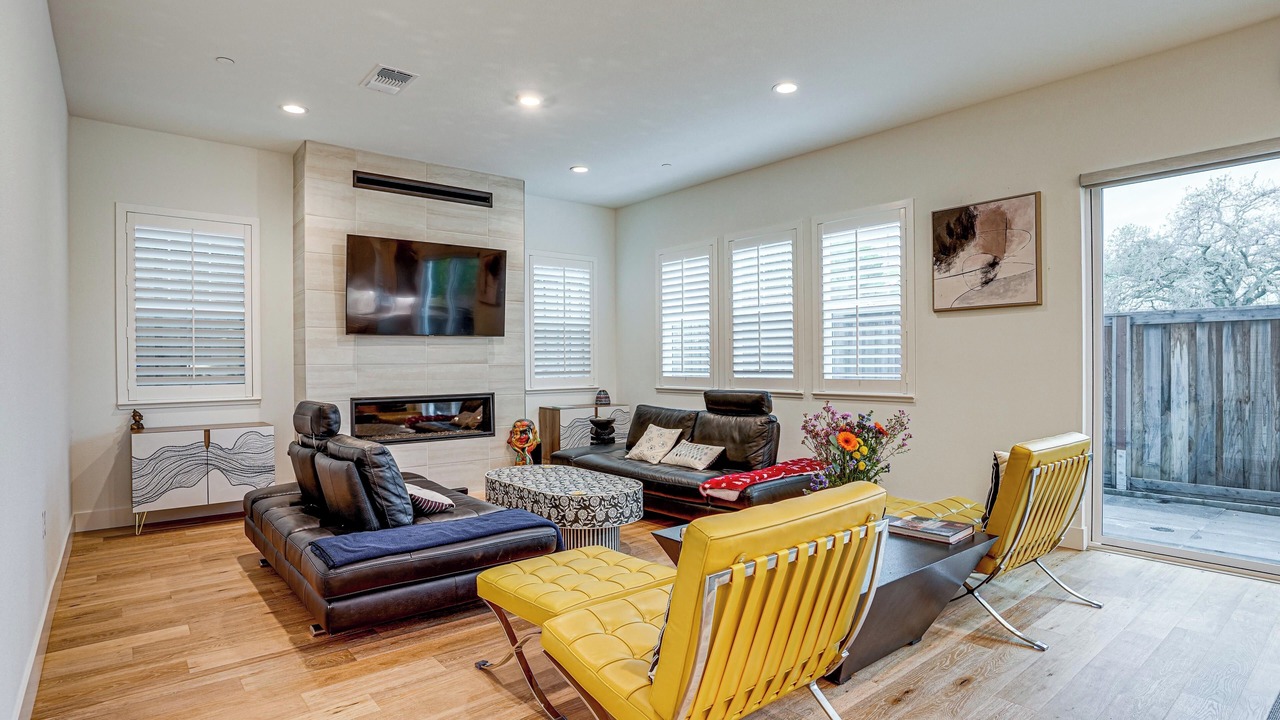 Photo of Bedroom in Pleasant Hill