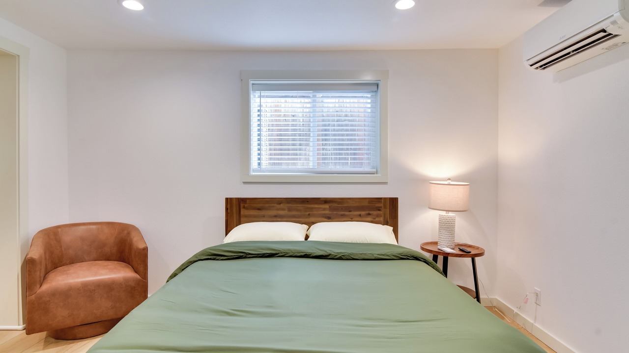 Photo of Bedroom in West Haven-Sylvan