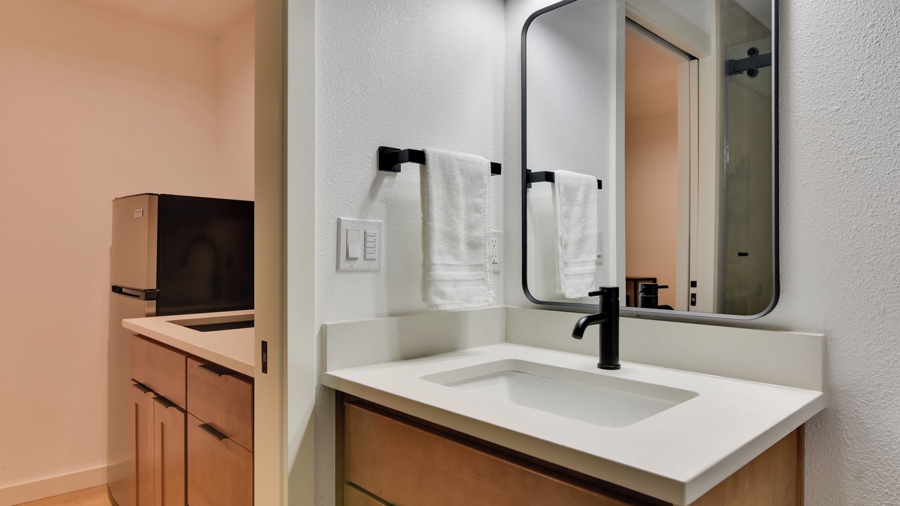 Photo of Bathroom in West Haven-Sylvan