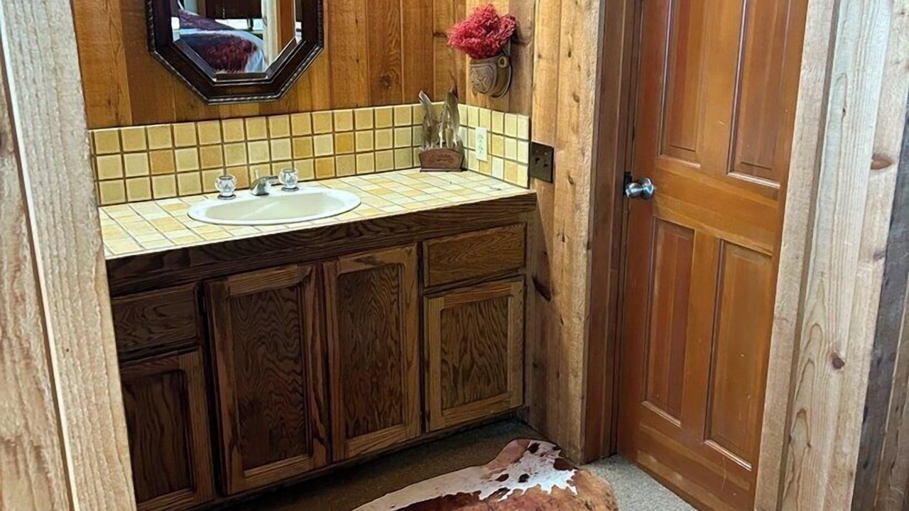 Photo of Bathroom in Lake Almanor West