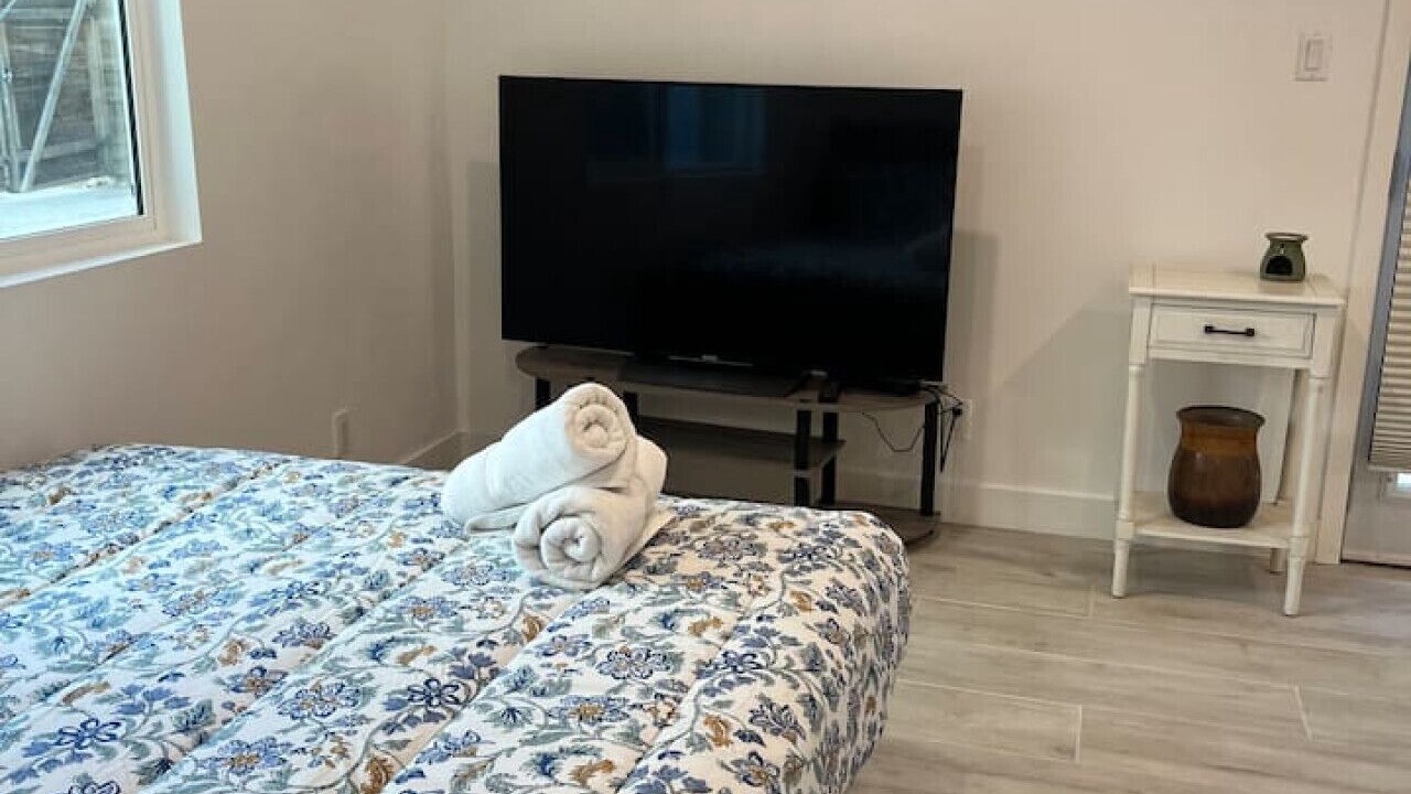 Photo of Bedroom in Woodland Hills
