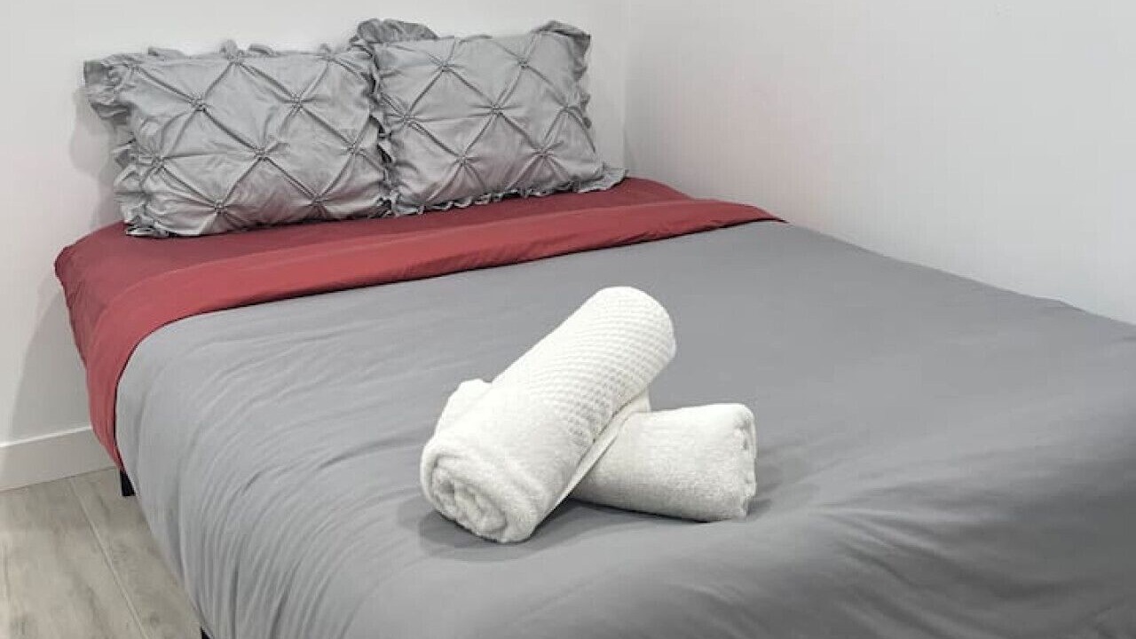 Photo of Bedroom in Woodland Hills