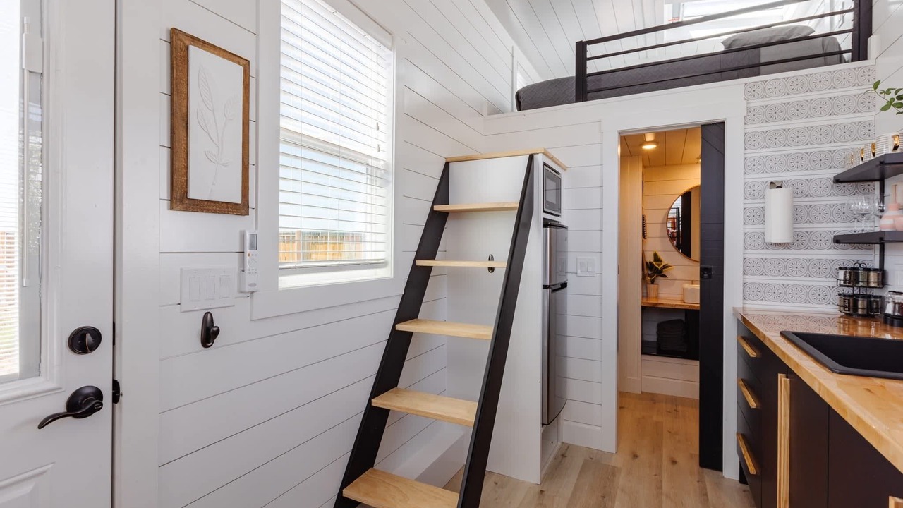 Photo of Bedroom in Apple Valley