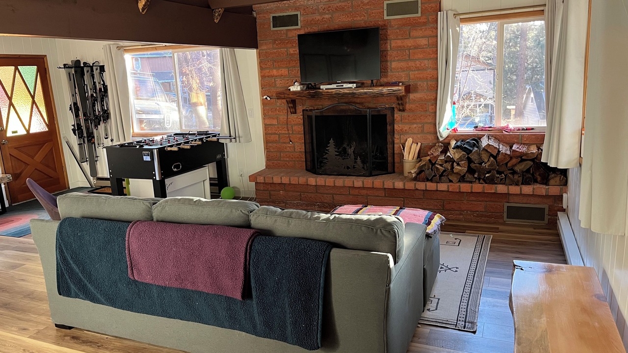 Photo of Livingroom in Arrowbear Lake