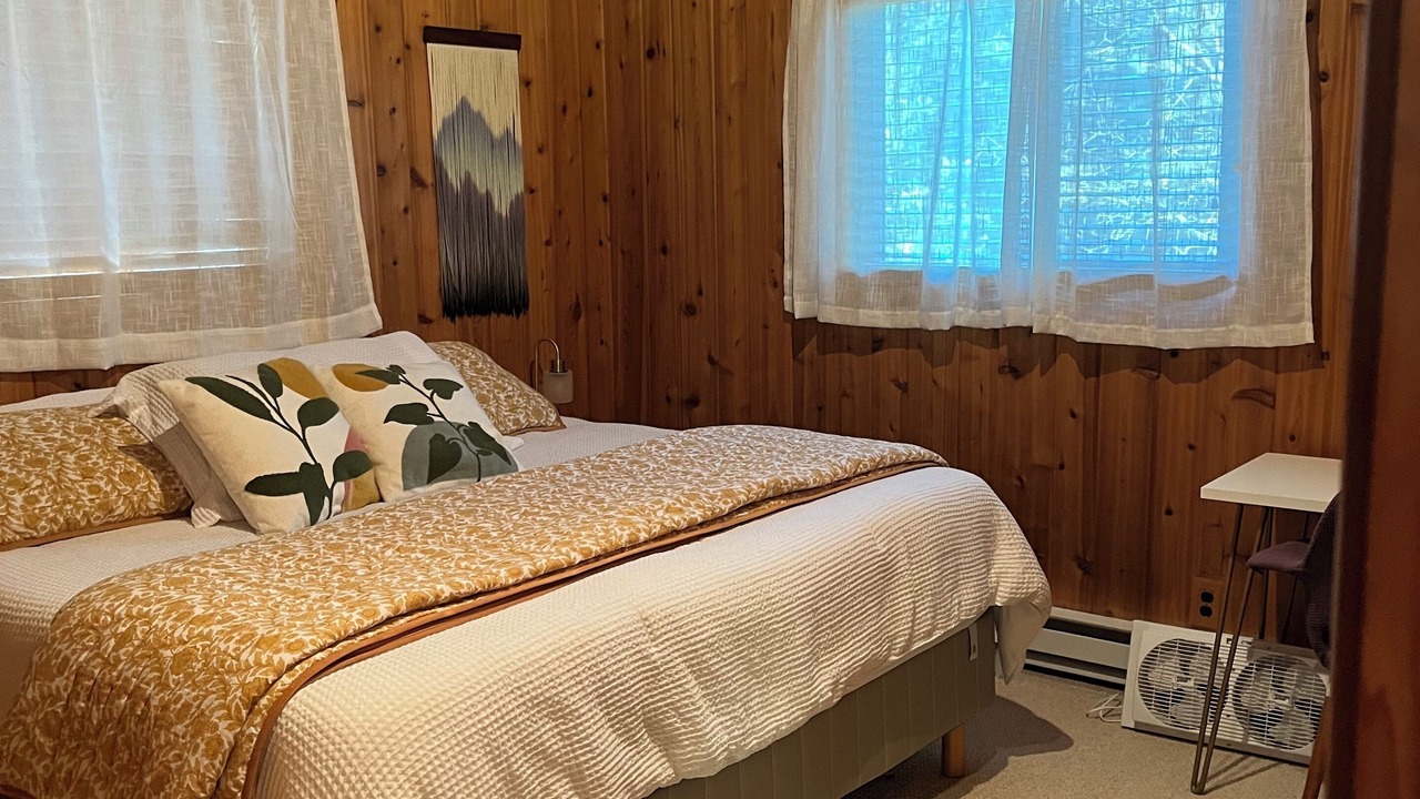 Photo of Bedroom in Arrowbear Lake