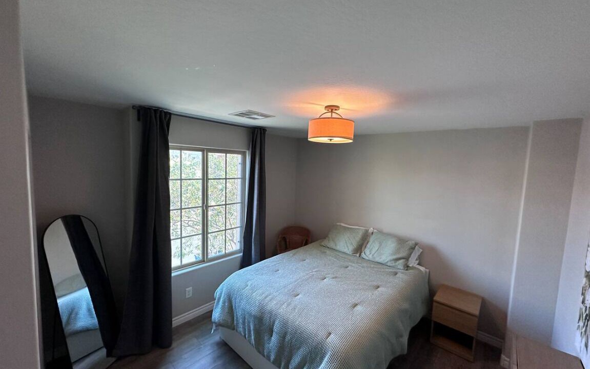 Photo of Bedroom in Enterprise