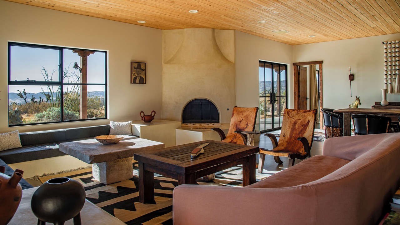 Photo of Livingroom in Pioneertown