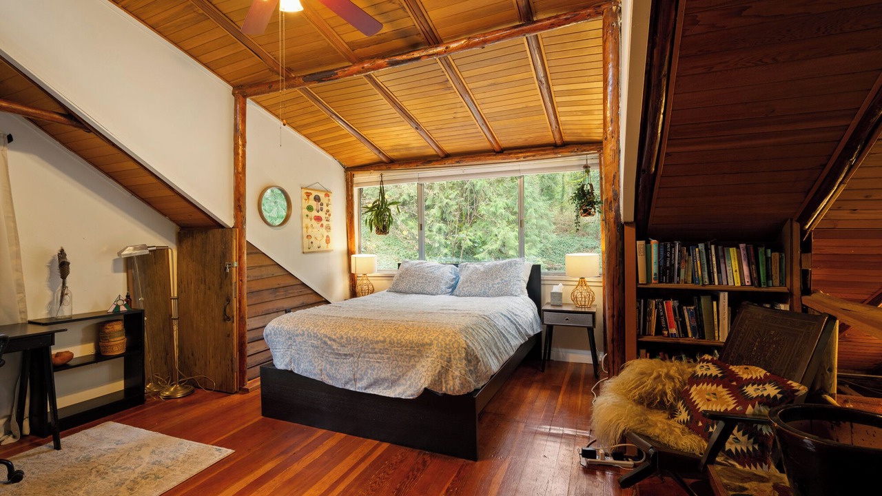 Photo of Bedroom in Pleasant Valley