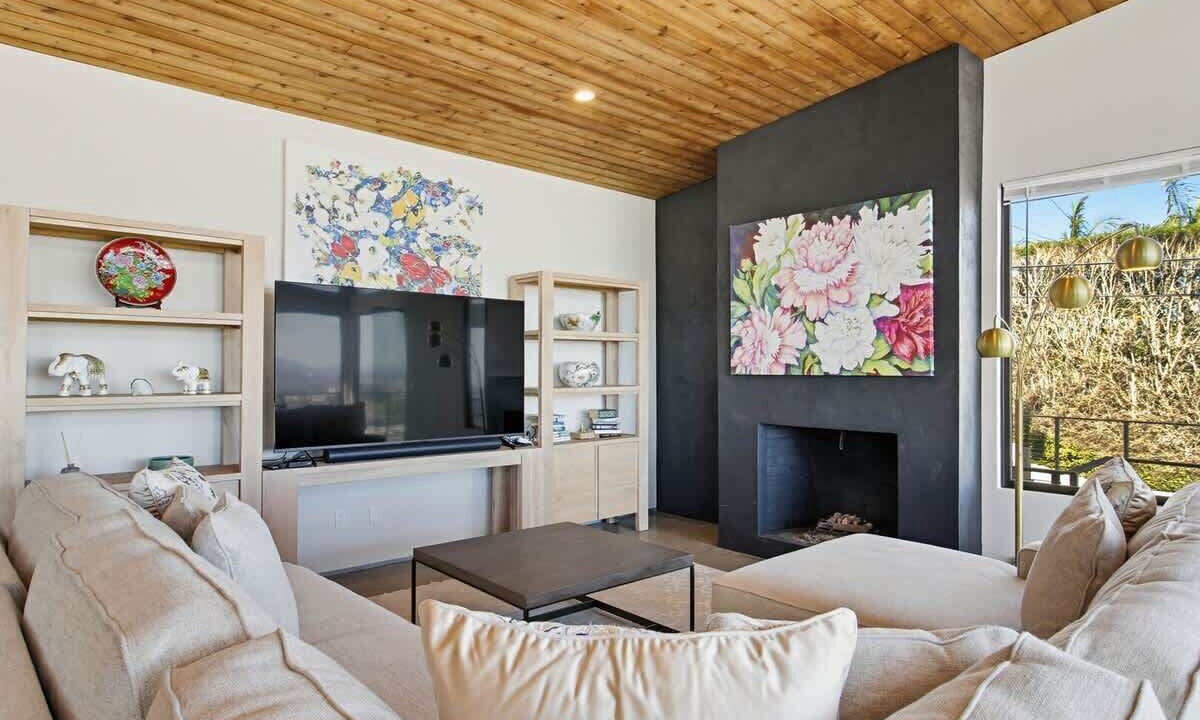 Photo of Livingroom in Roseville - Fleet Ridge