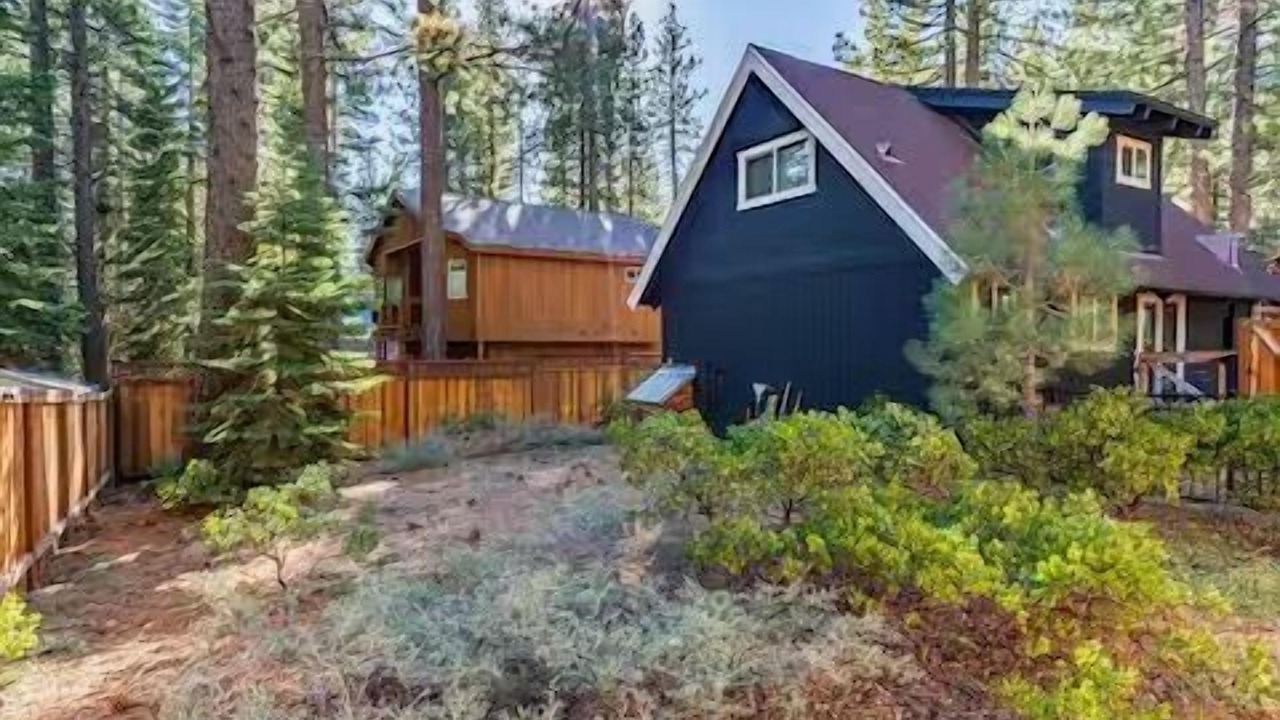 Photo of Outdoor in Pioneer Trail