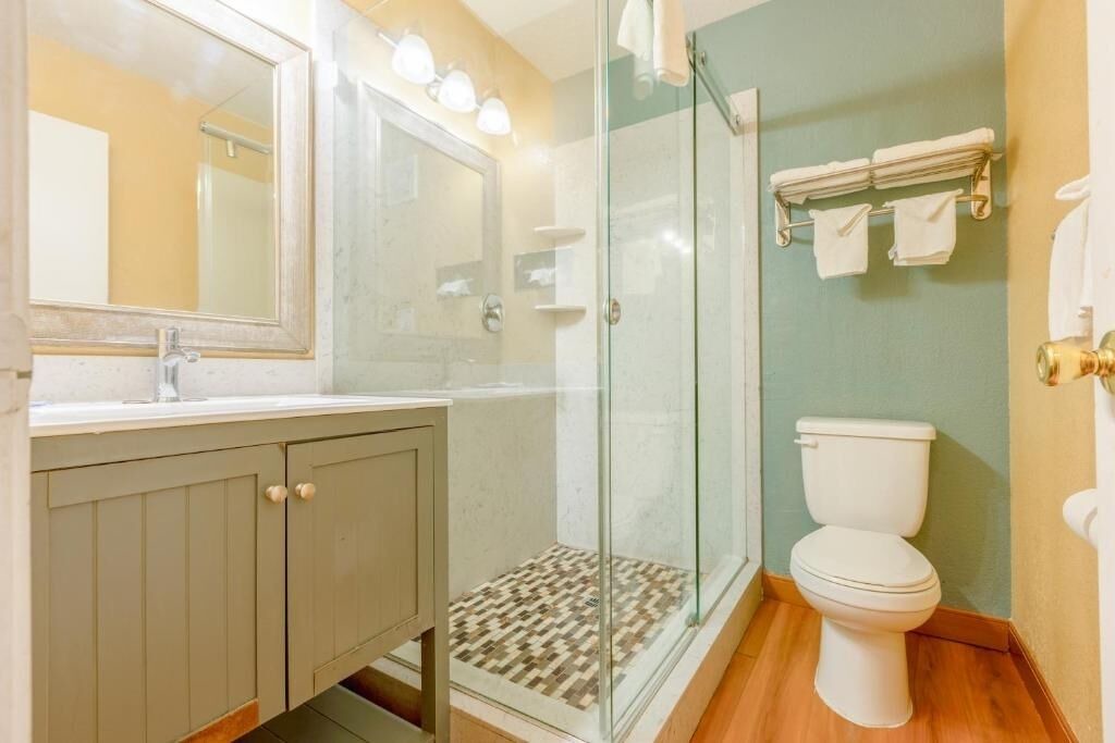 Photo of Bathroom in Loma Alta