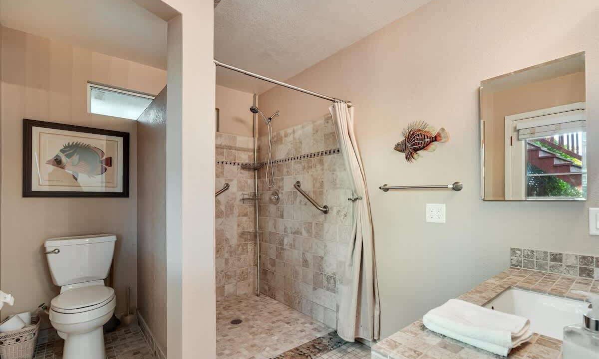 Photo of Bathroom in Geyserville