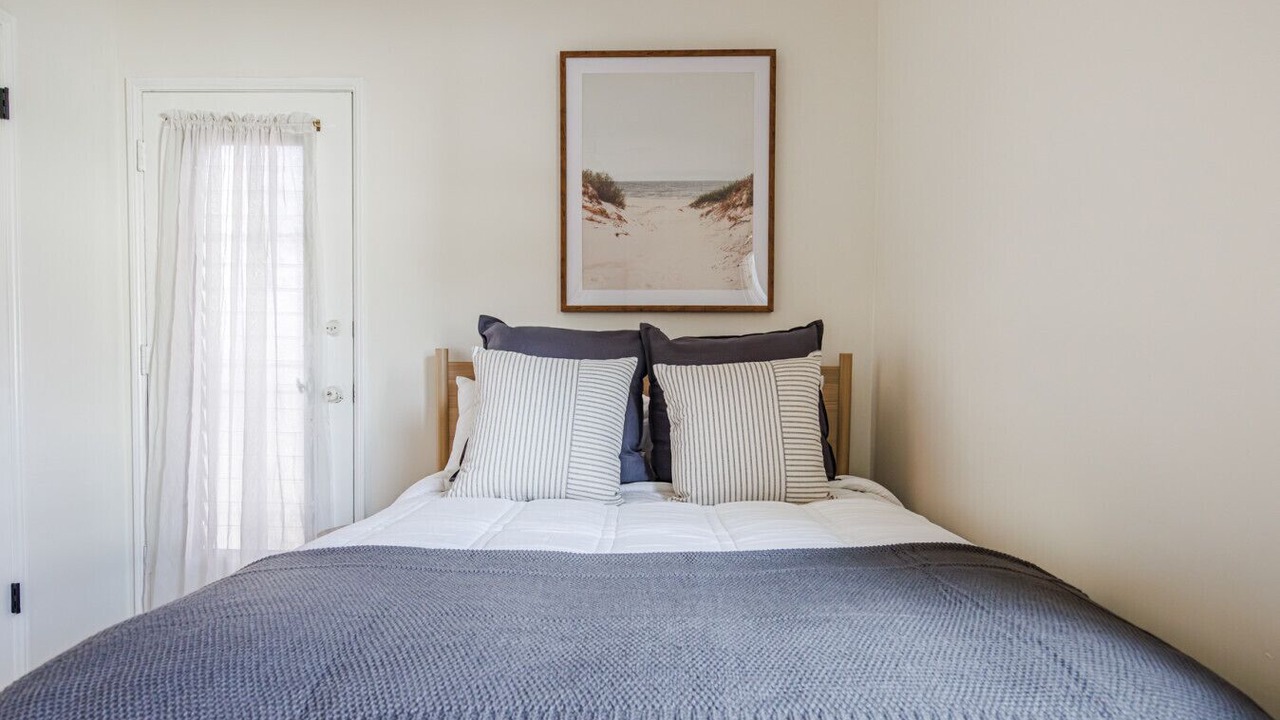 Photo of Bedroom in North Hollywood