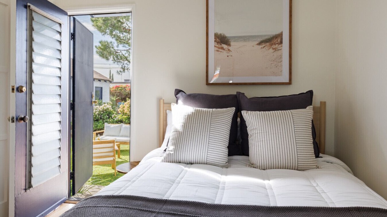 Photo of Bedroom in North Hollywood
