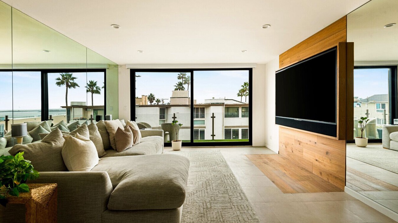 Photo of Livingroom in Marina Peninsula
