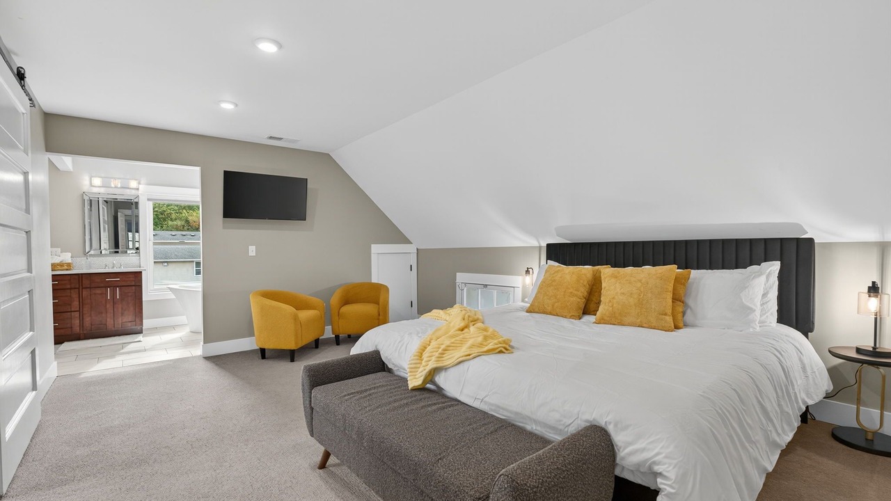 Photo of Bedroom in Eliot