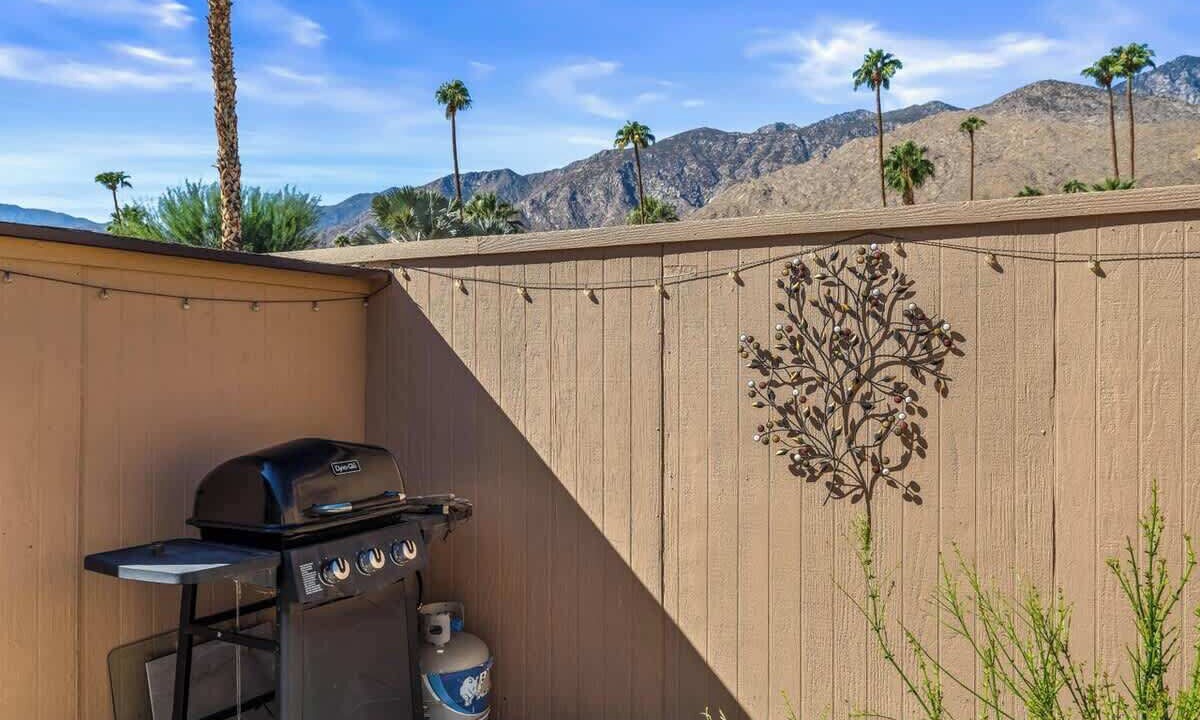 Photo of Others in Twin Palms