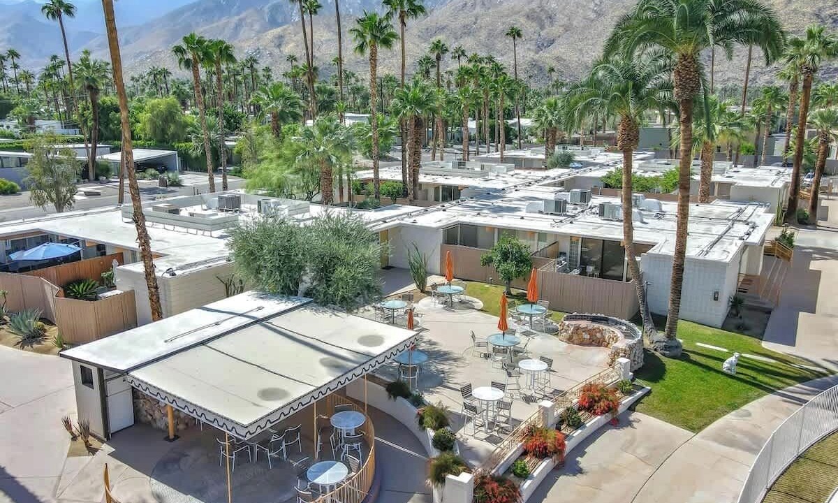 Photo of Others in Twin Palms