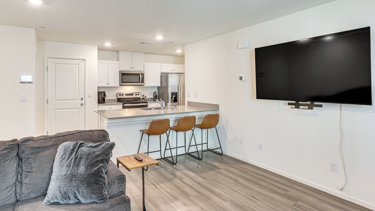 Photo of Livingroom in Enterprise