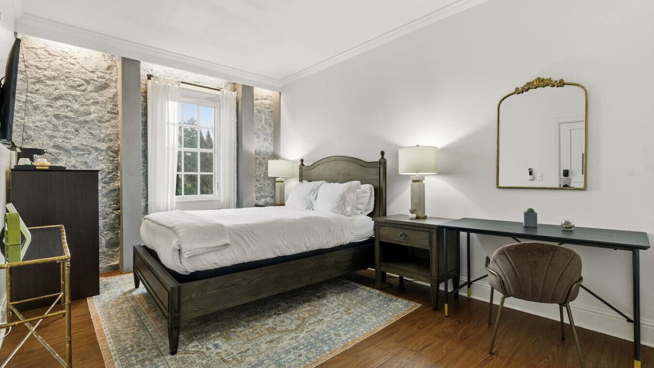 Photo of Bedroom in Santa Rosa