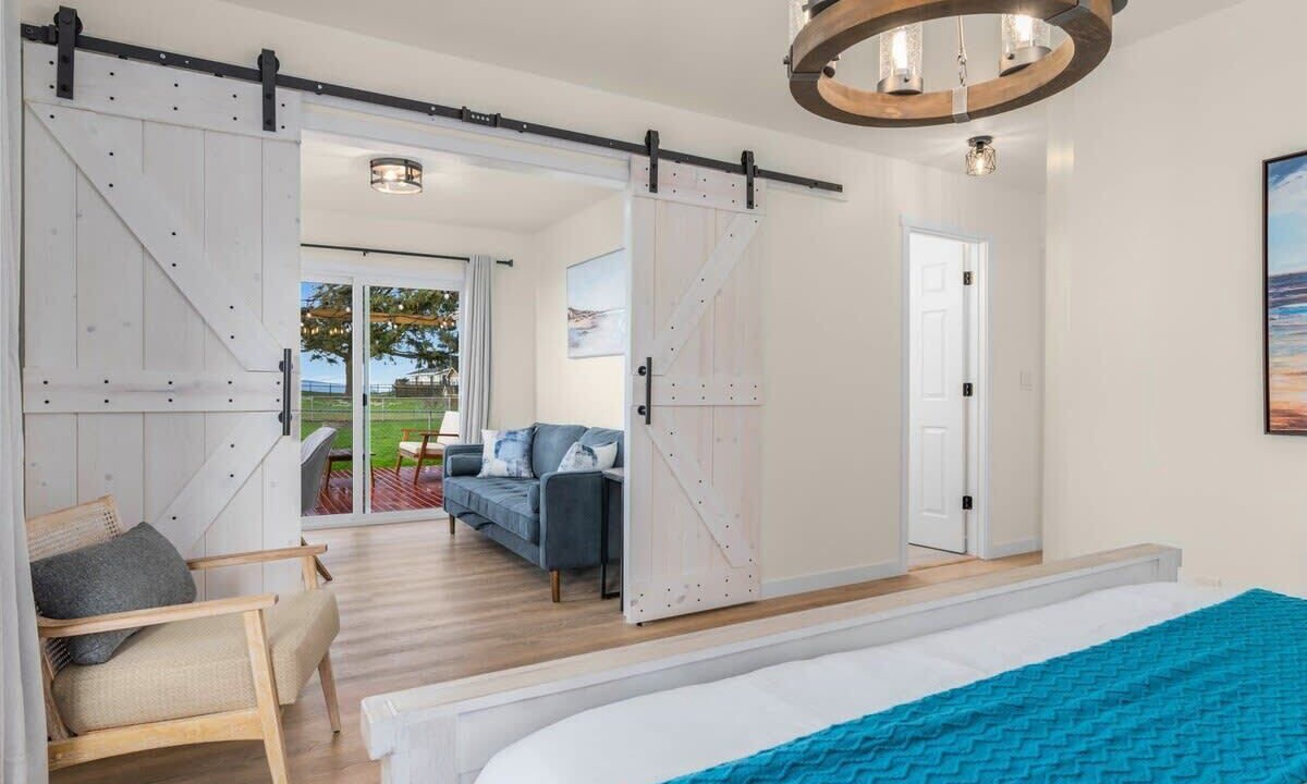 Photo of Bedroom in Oak Harbor