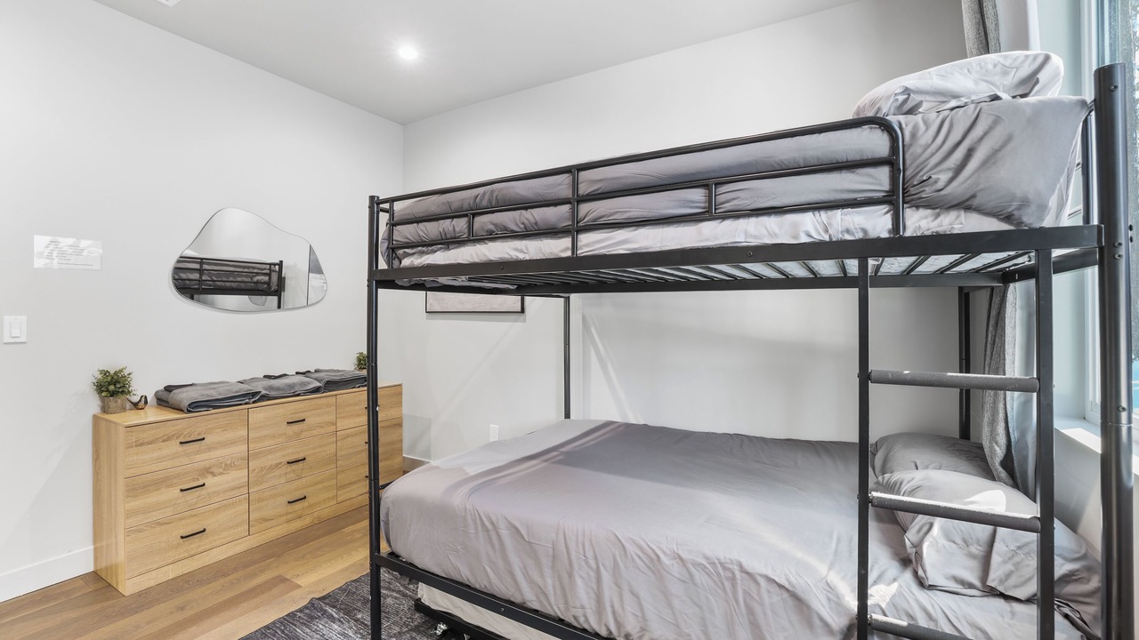 Photo of Bedroom in Sierra Tract
