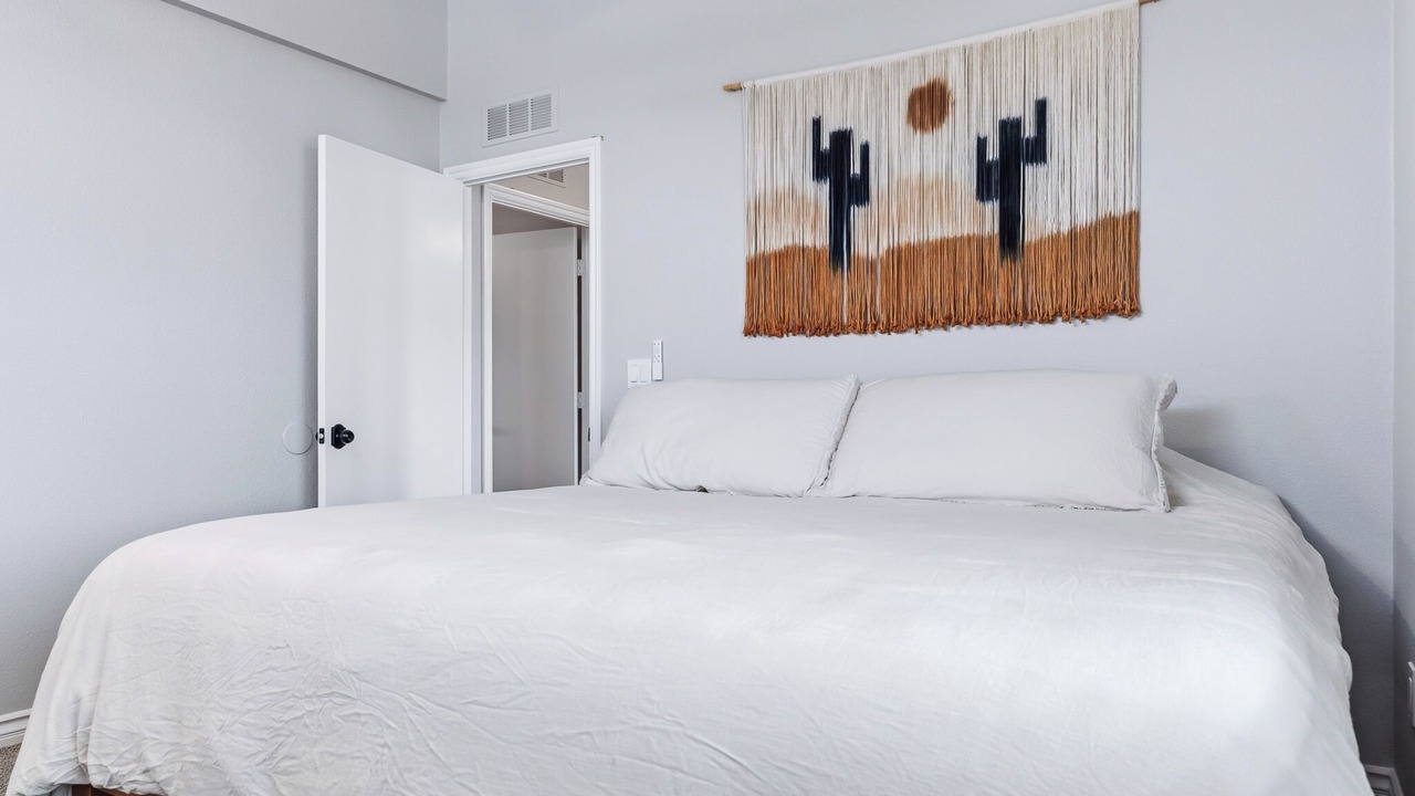 Photo of Bedroom in Holiday Shores