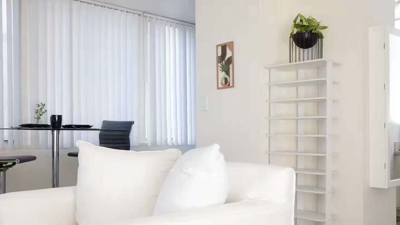 Photo of Livingroom in Downtown