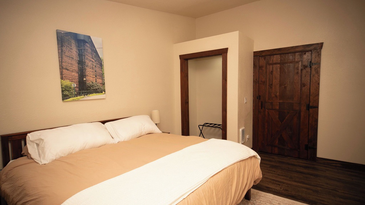 Photo of Bedroom in Prairie City