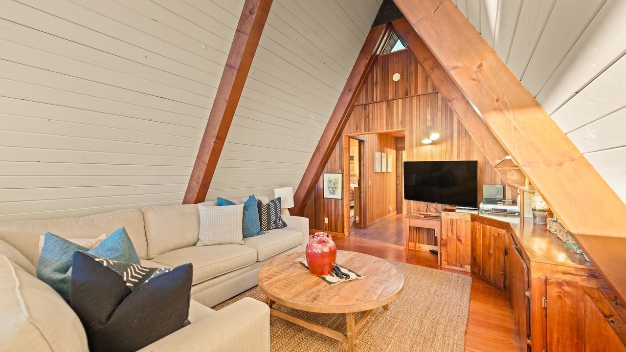 Photo of Livingroom in Ventura