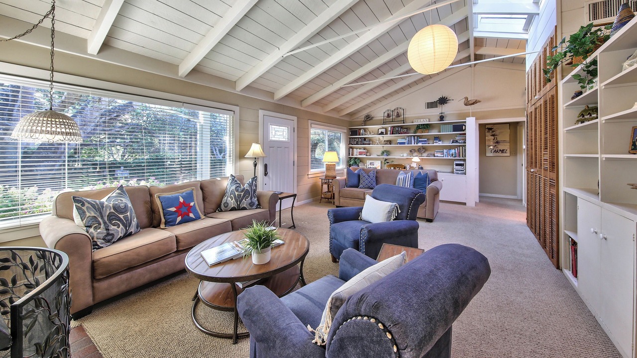 Photo of Livingroom in Carmel Point