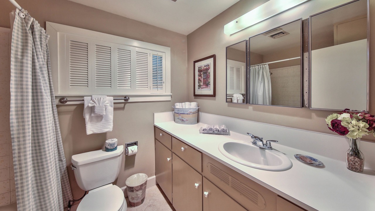 Photo of Bathroom in Carmel Point