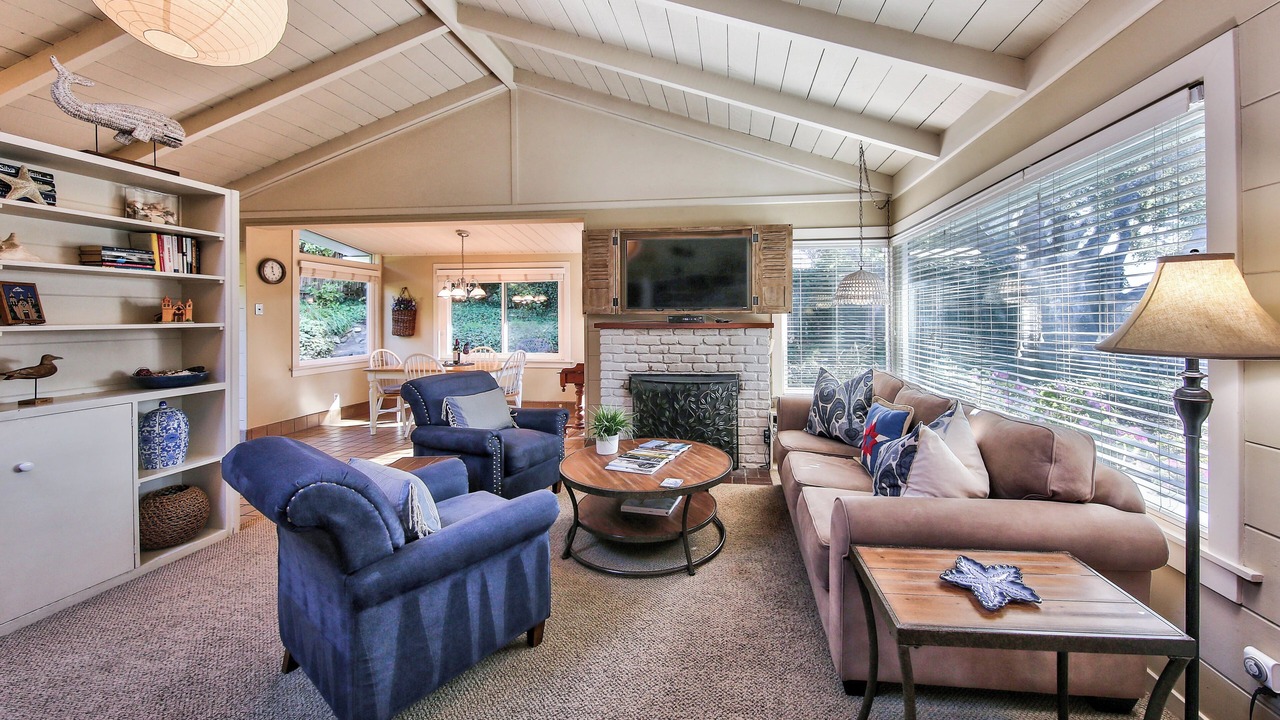 Photo of Livingroom in Carmel Point