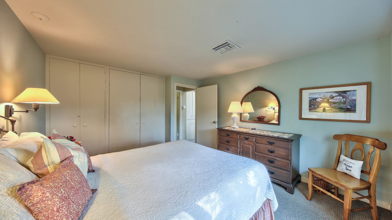 Photo of Bedroom in Carmel Point