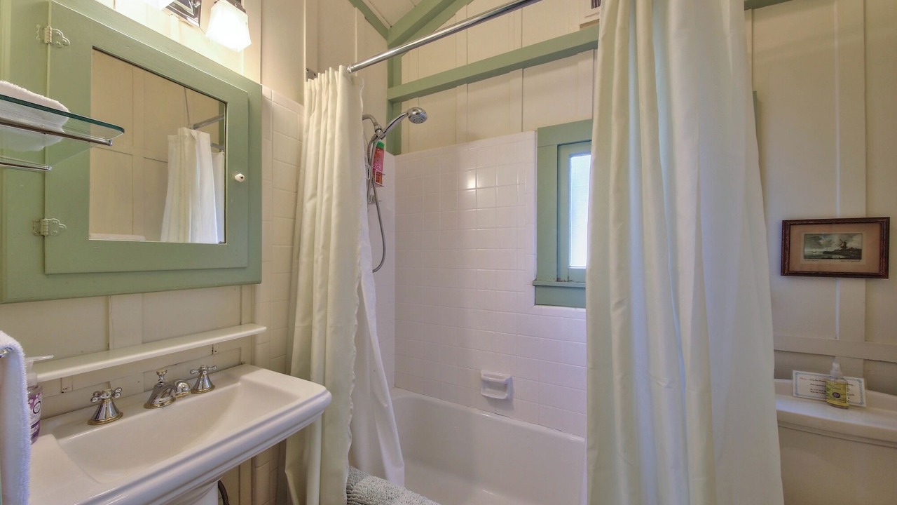 Photo of Bathroom in Carmel Point