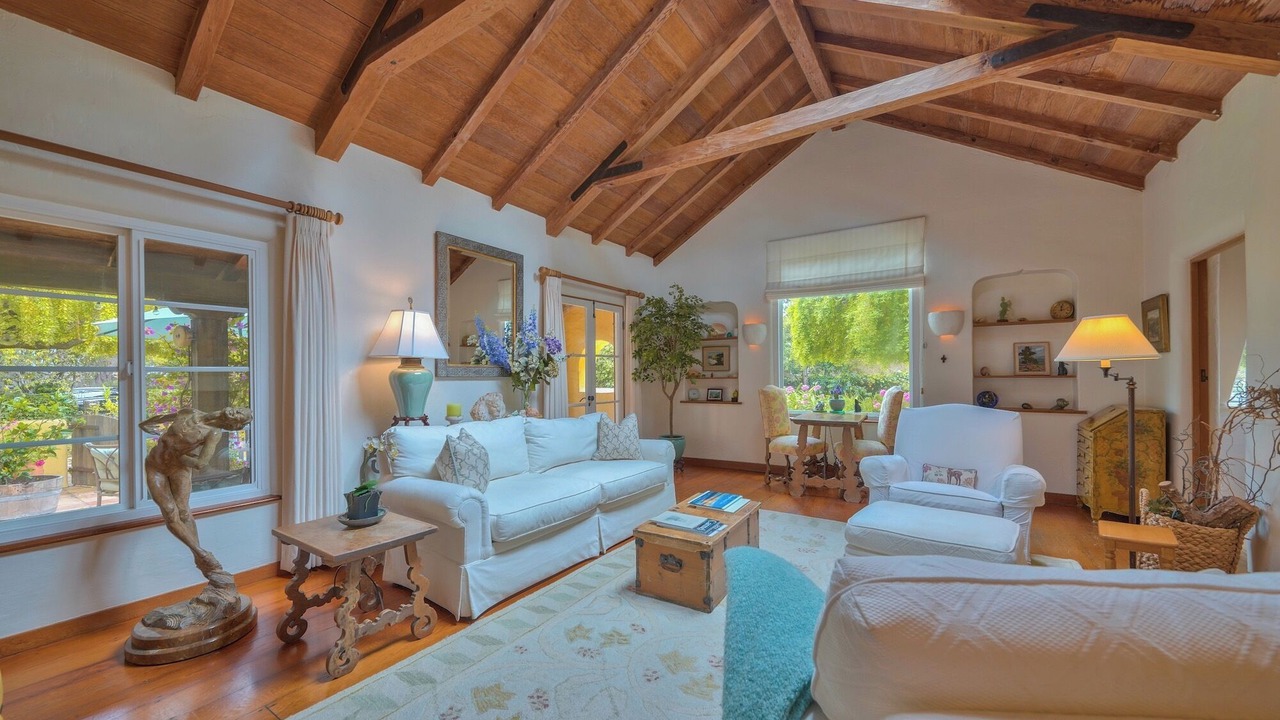 Photo of Livingroom in Hatton Fields
