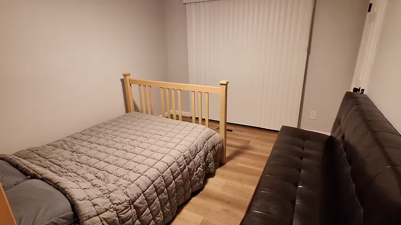 Photo of Bedroom in Clearlake