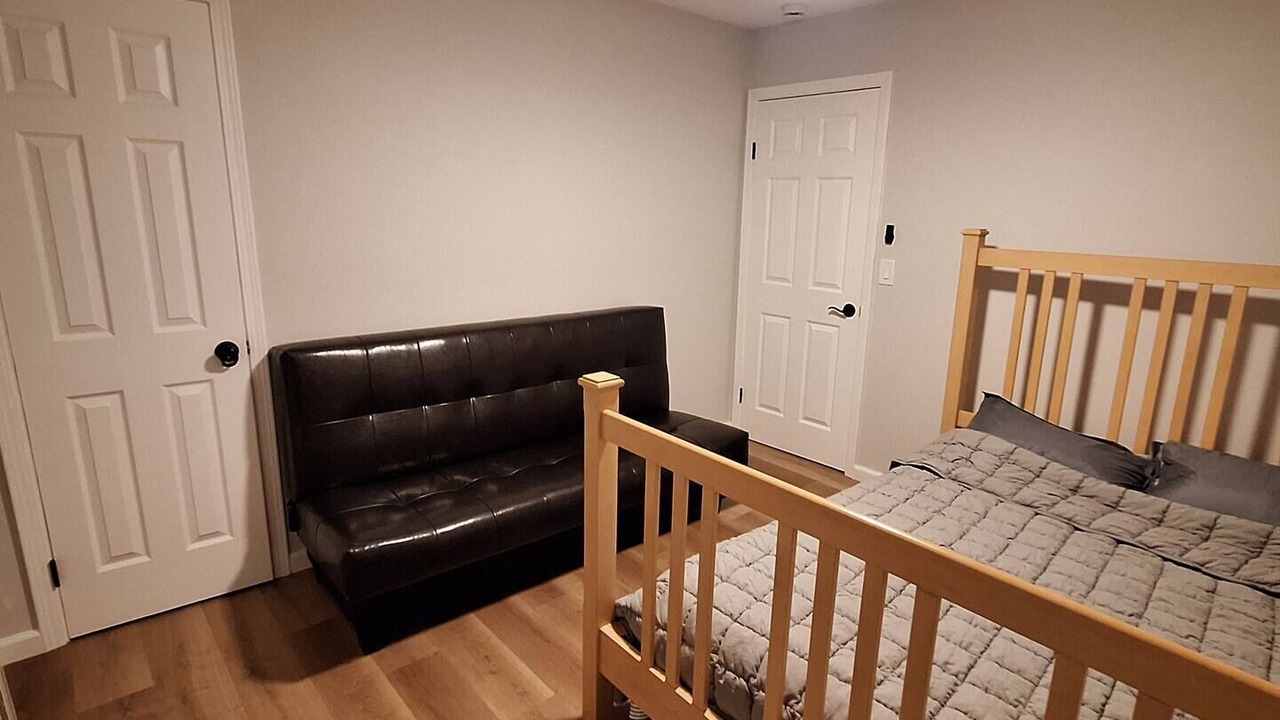Photo of Bedroom in Clearlake