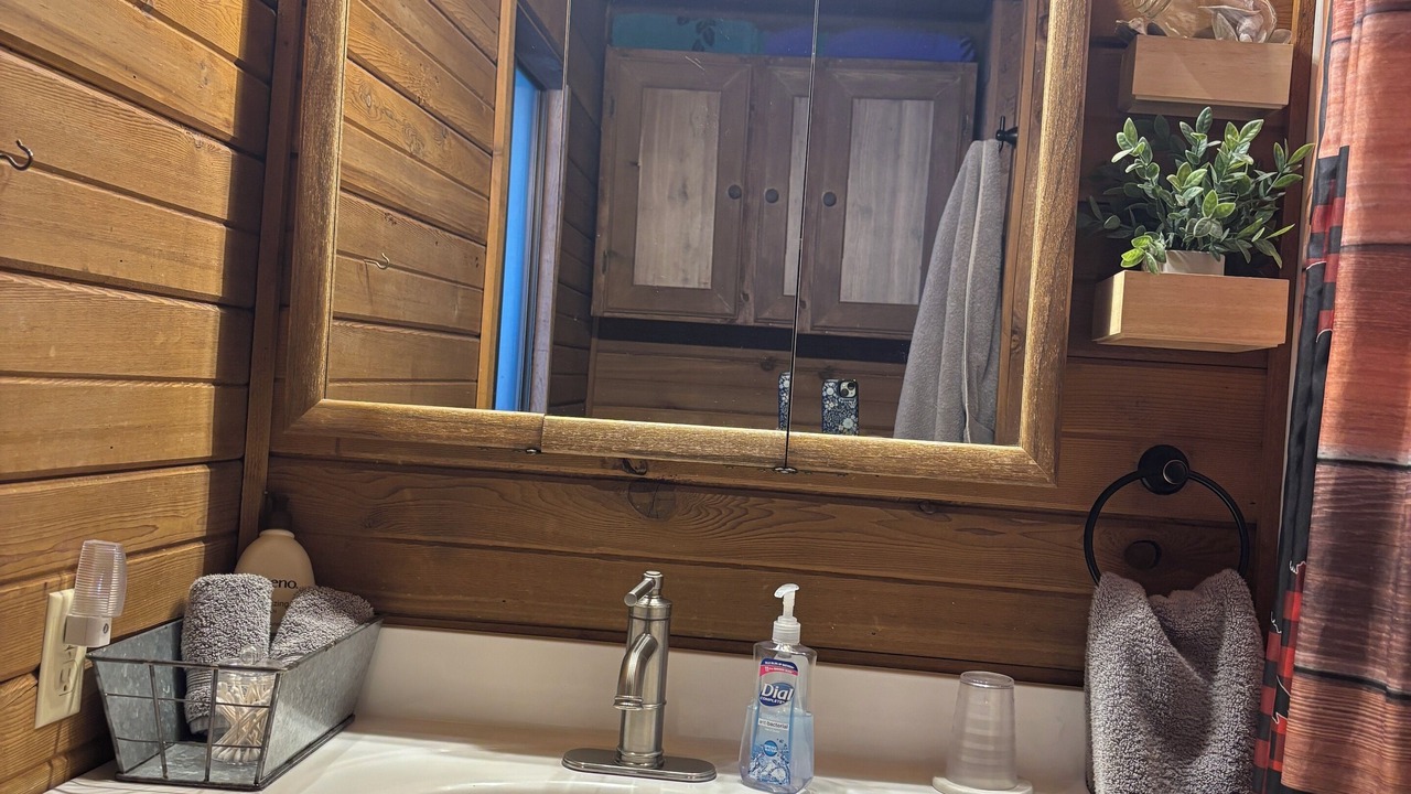 Photo of Bathroom in Anatone