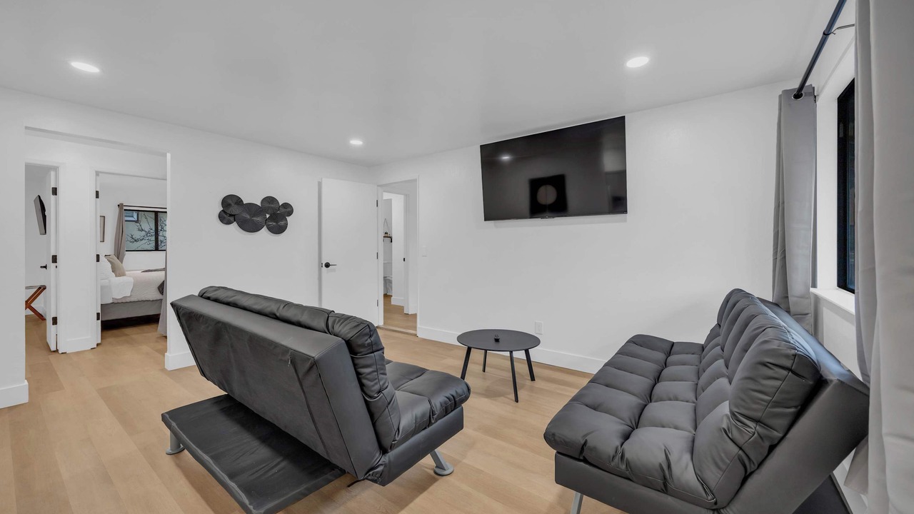 Photo of Livingroom in West University