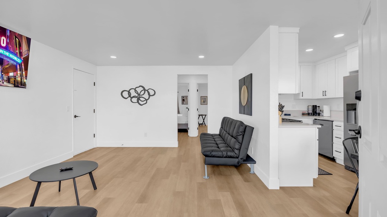 Photo of Livingroom in West University