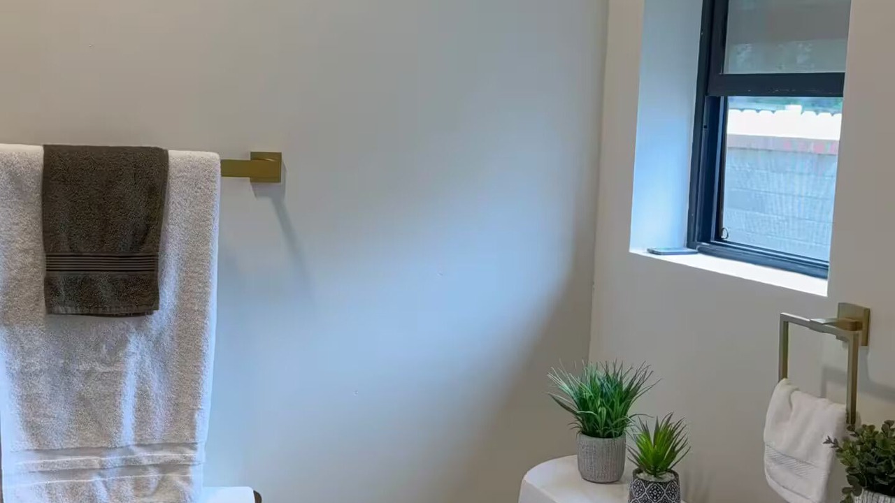 Photo of Bathroom in Lincoln Acres