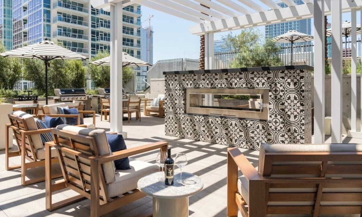 Photo of Patio Balcony in Downtown Los Angeles